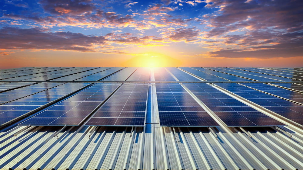 Solar PV Solaranlage Dach Sonne Energie nachhaltig